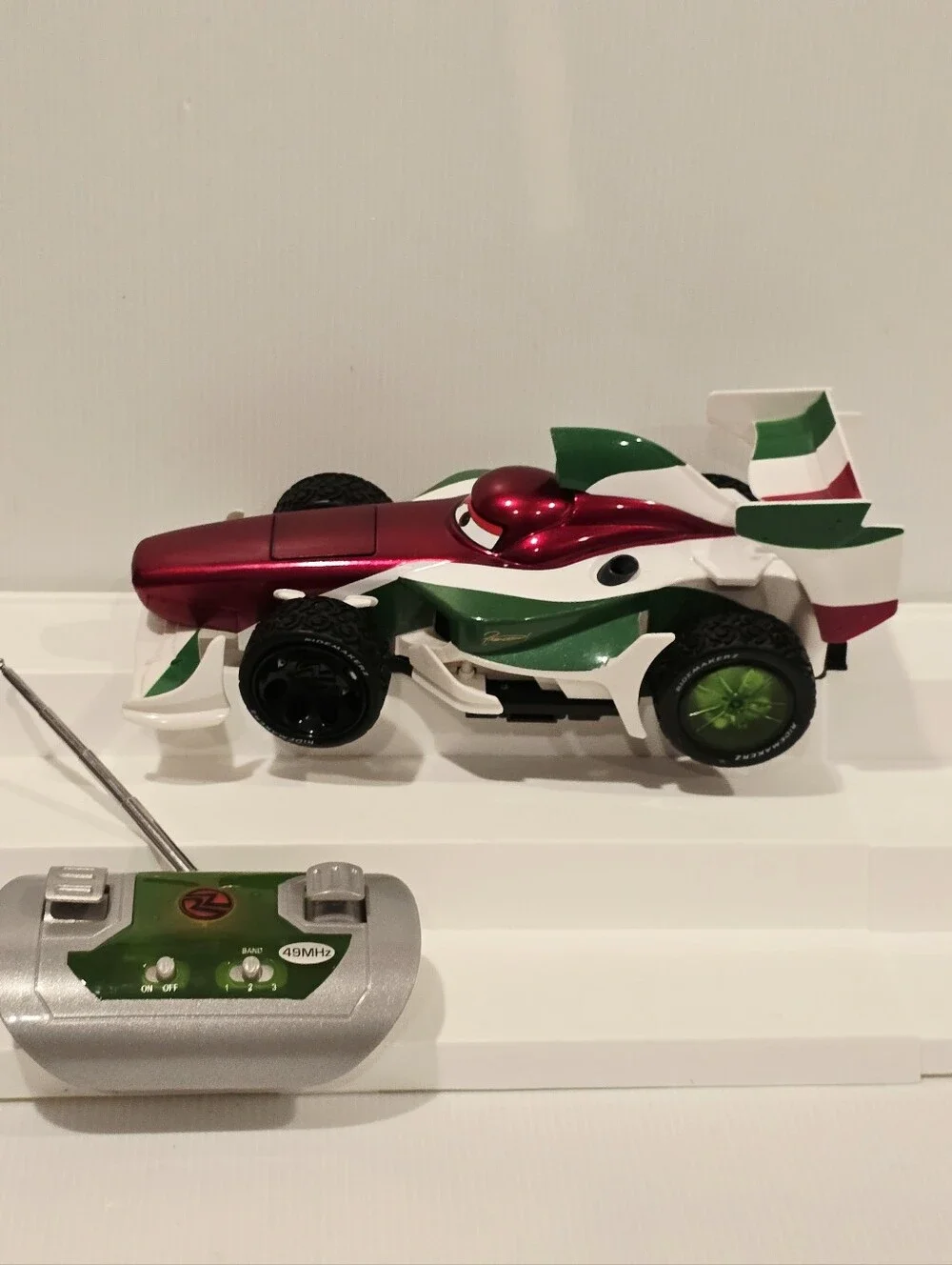 Disney Pixar Cars Ridemakerz Classic Francesco Bernoulli RC